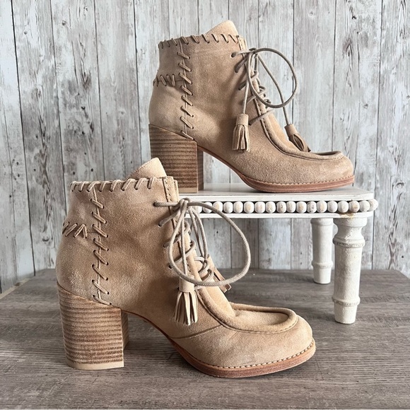 Stuart Weitzman Women’s Suede Whipstitch Trim Lace-Up Boots Size 6 - Picture 2 of 8